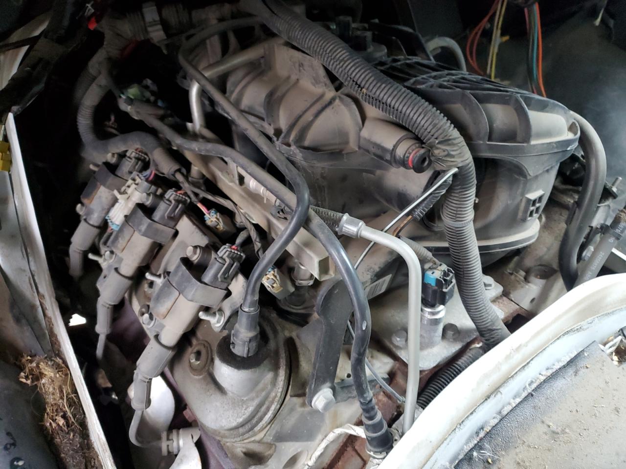 2014 Chevrolet Express - Image 11