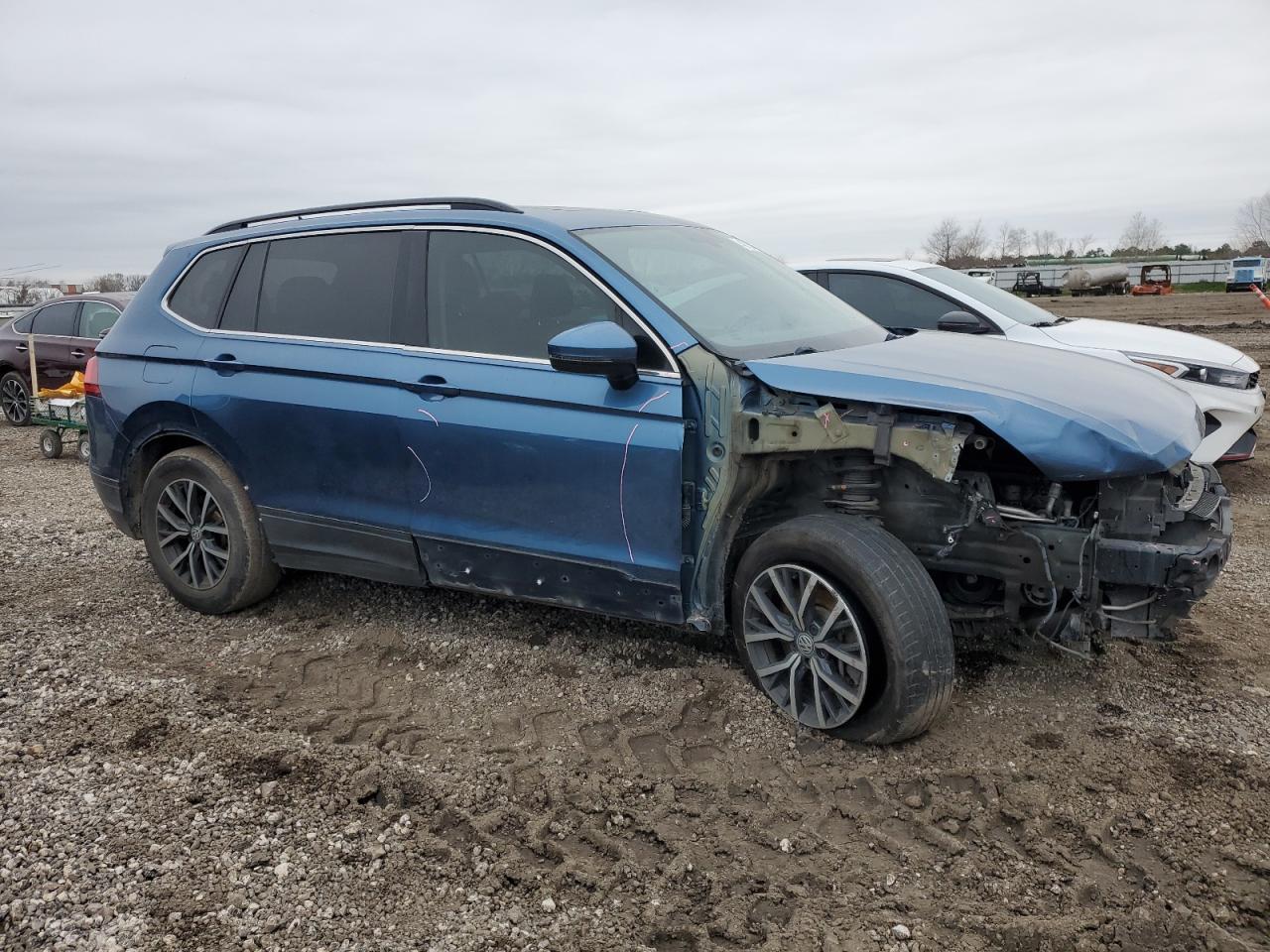 2019 Volkswagen Tiguan - Image 4