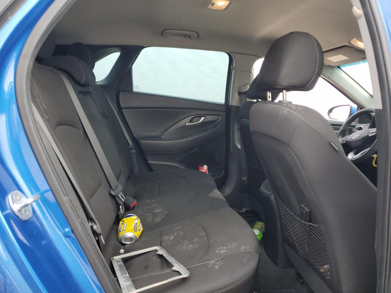 2018 Hyundai Elantra - Image 11