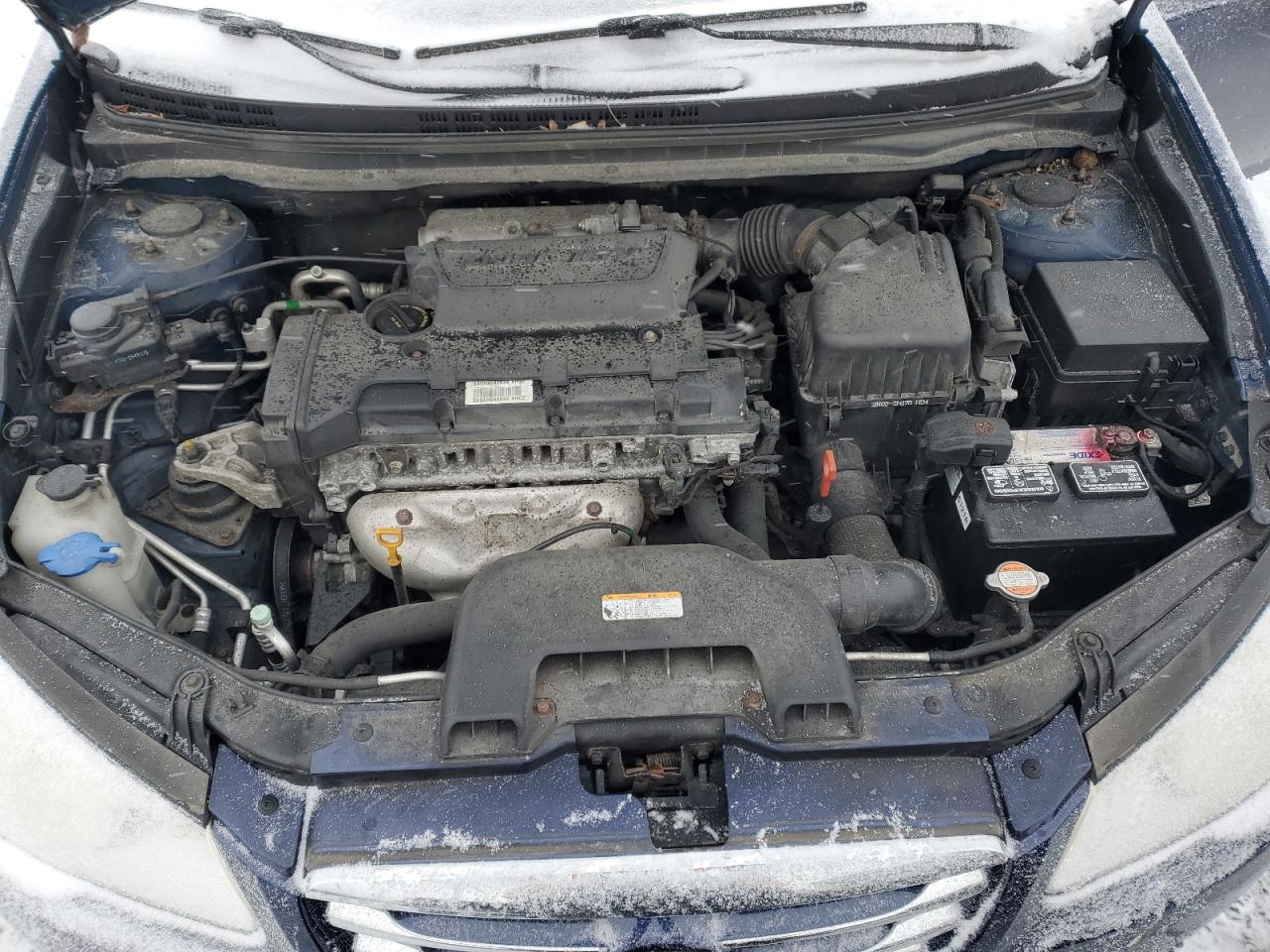2010 Hyundai Elantra - Image 13
