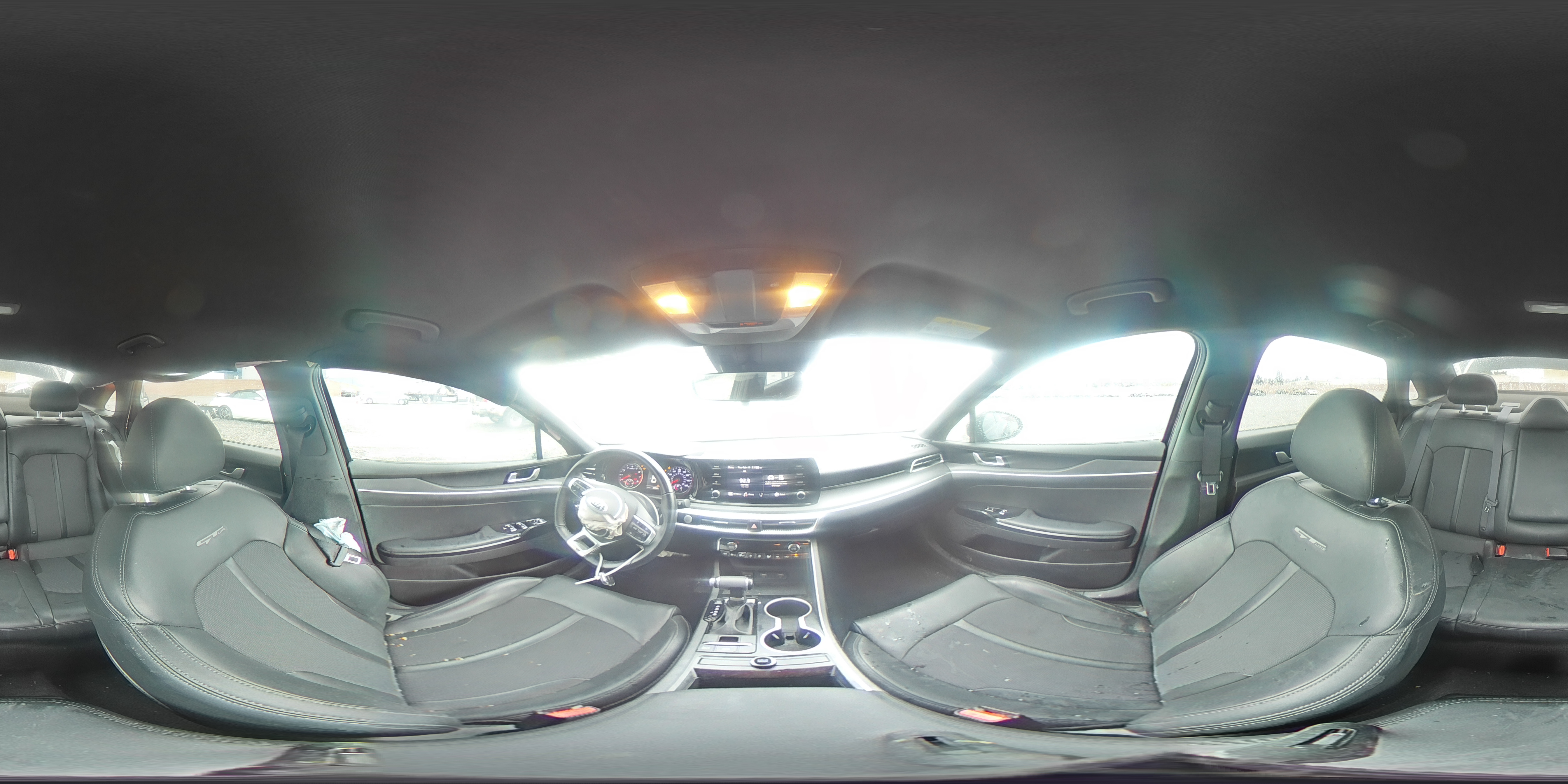 2021 Kia K5 - Image 13