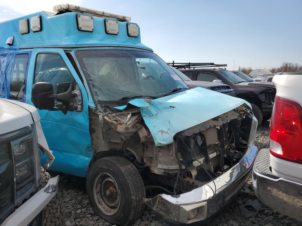 2010 Ford Econoline - Image 5