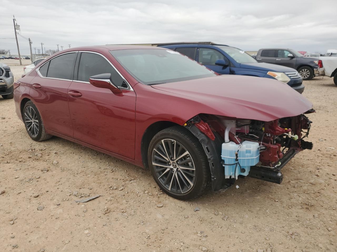 2023 Lexus ES - Image 4