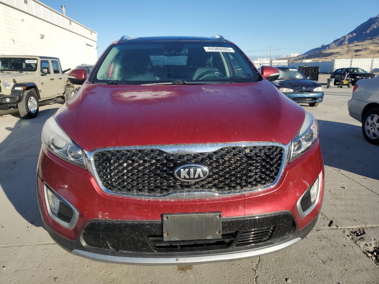 2017 Kia Sorento - Image 5