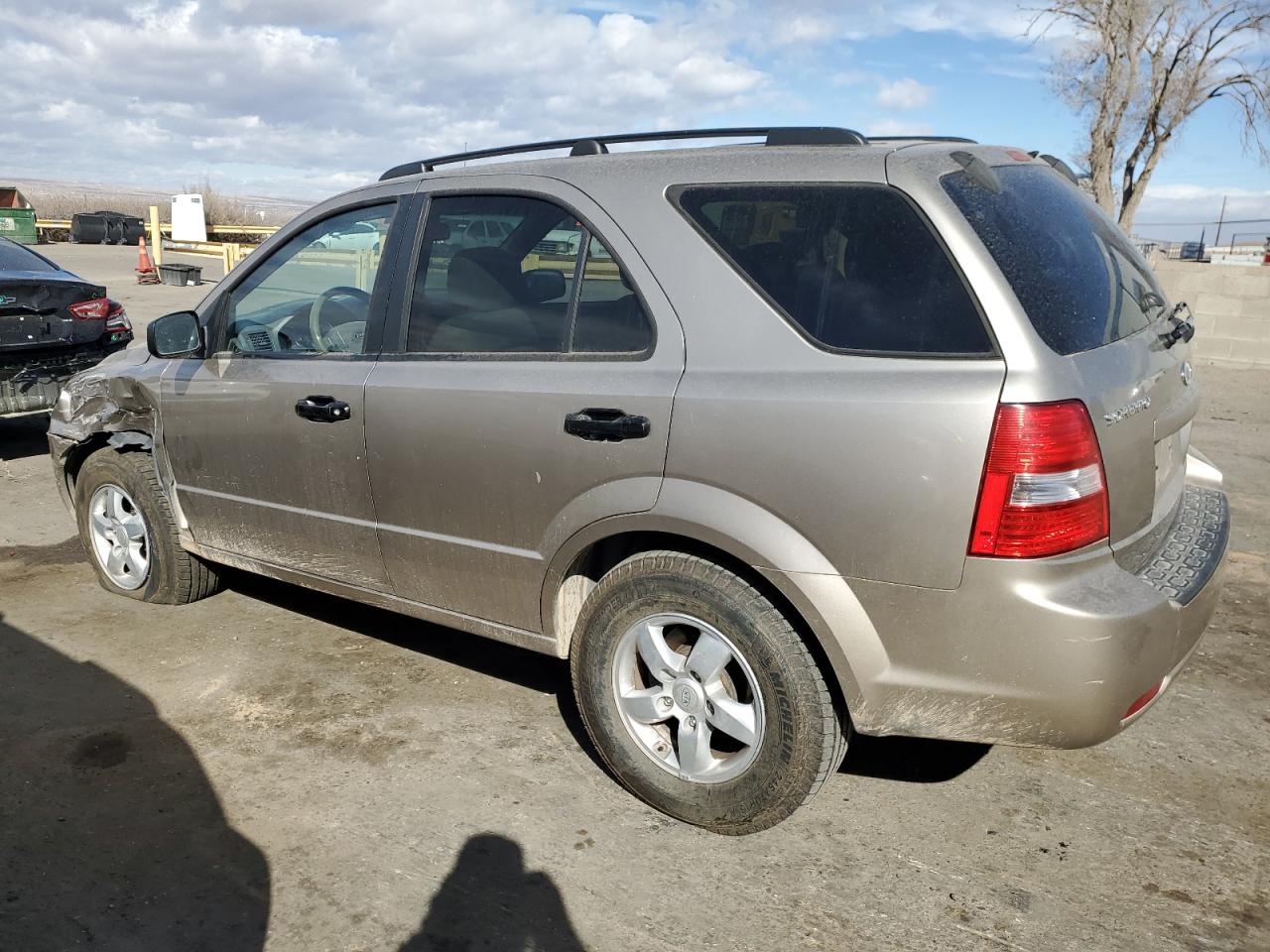 2009 Kia Sorento - Image 2