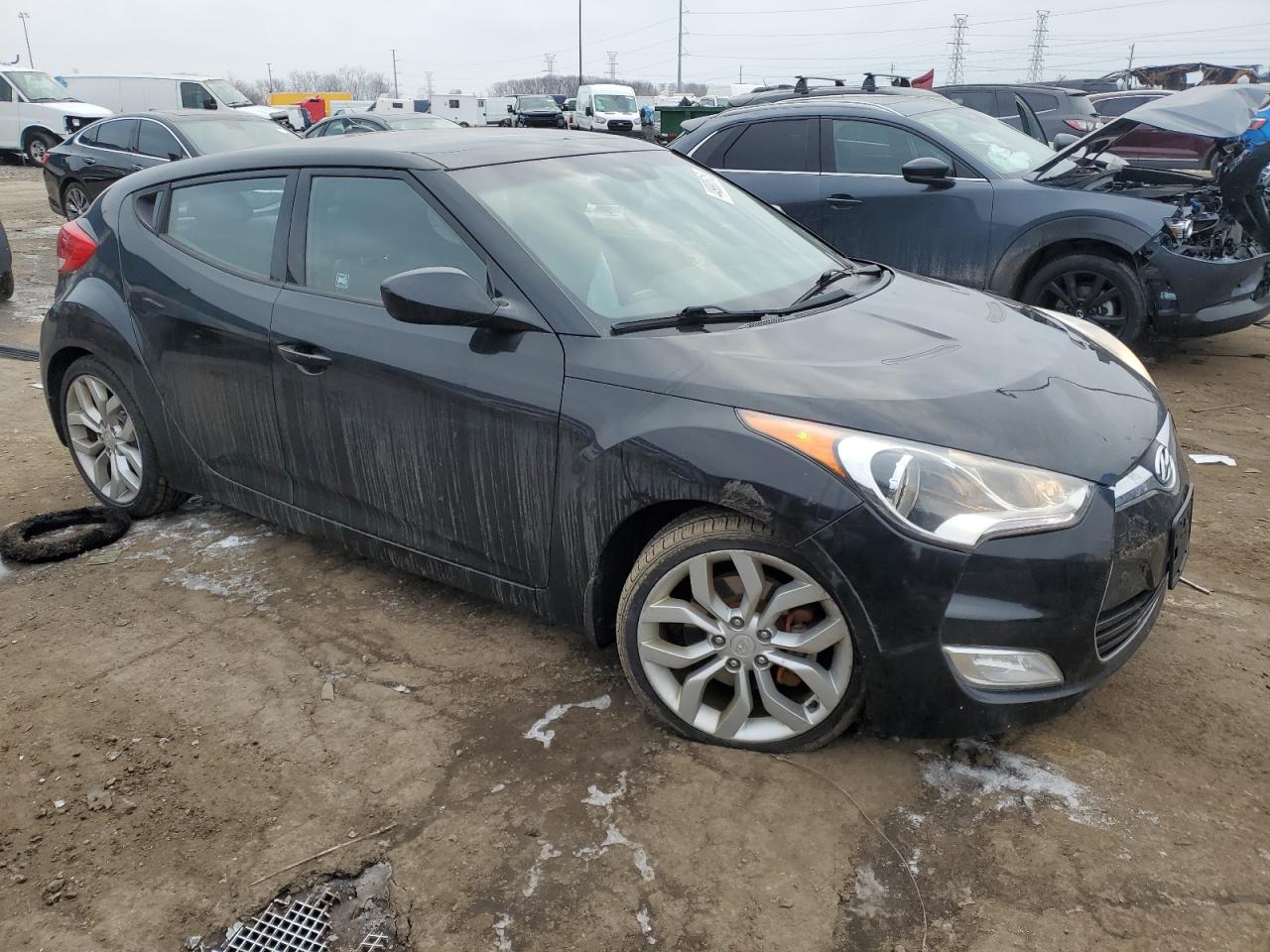 2013 Hyundai Veloster - Image 4