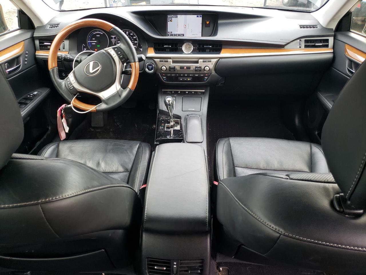 2015 Lexus ES - Image 8