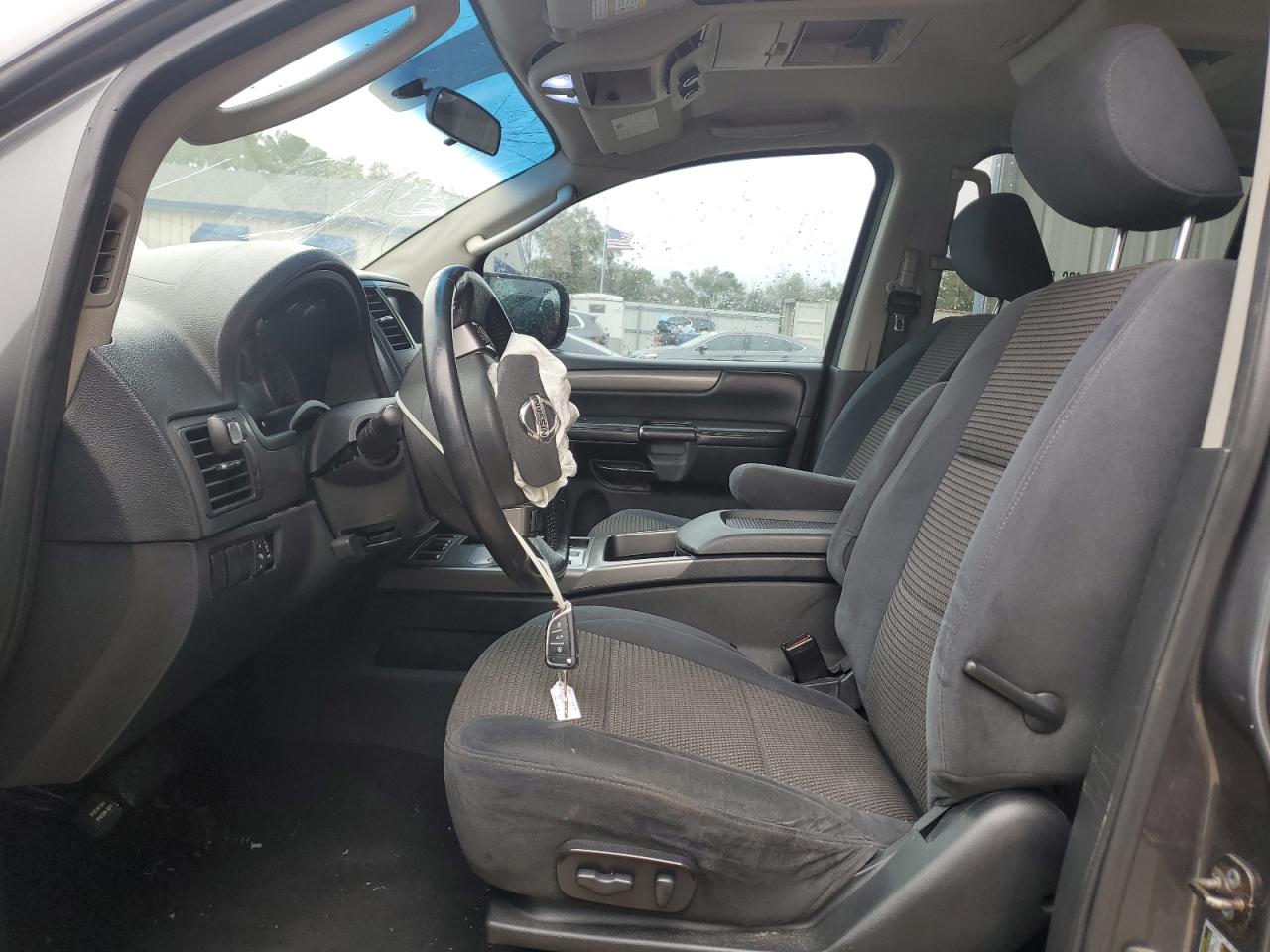 2010 Nissan Armada - Image 7