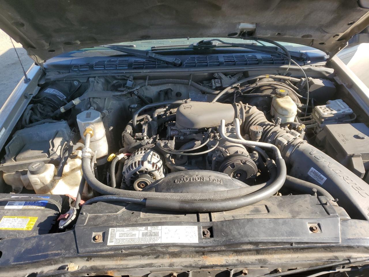 2003 Chevrolet S-10 Pickup - Image 11