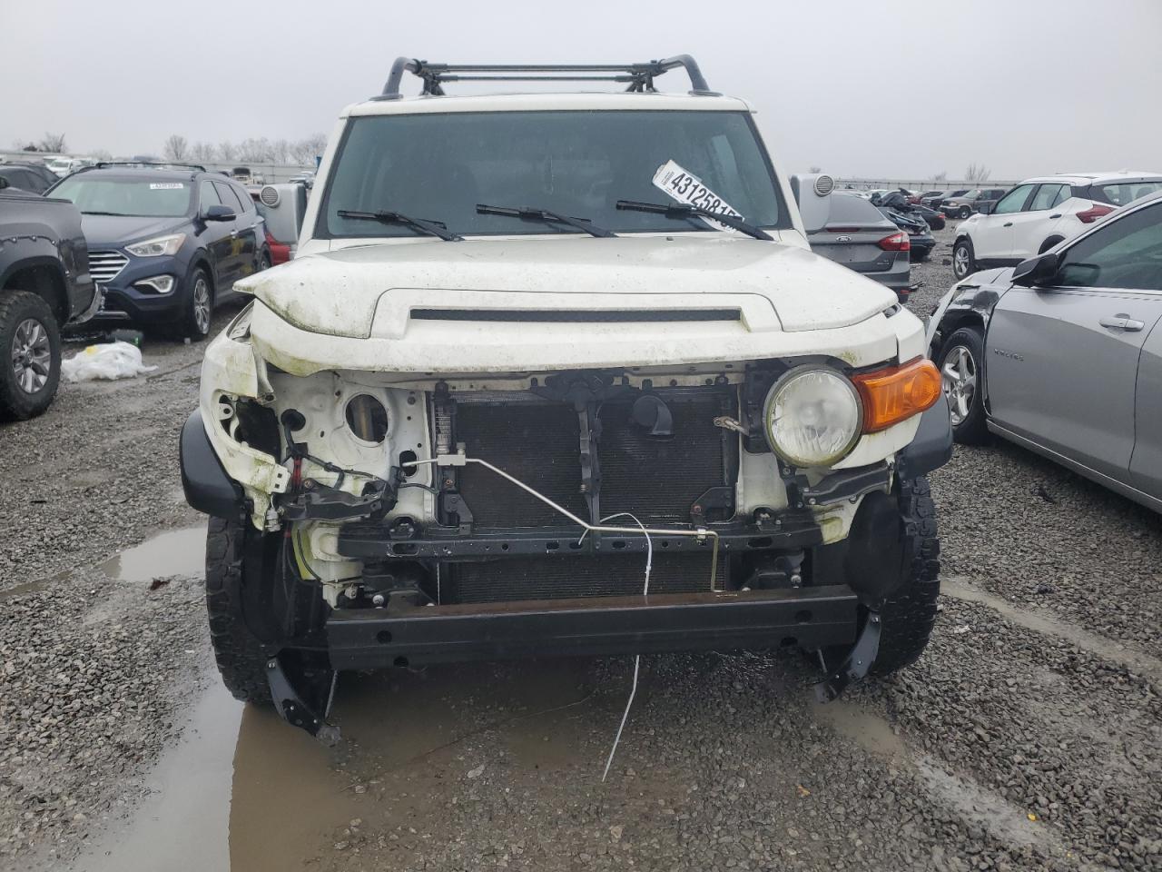 2012 Toyota FJ Cruiser - Image 5