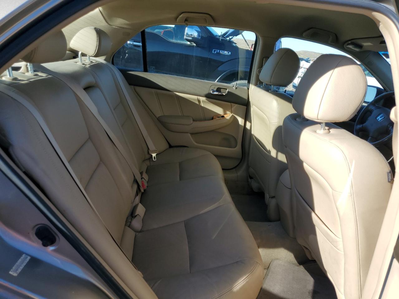 2005 Honda Accord - Image 10