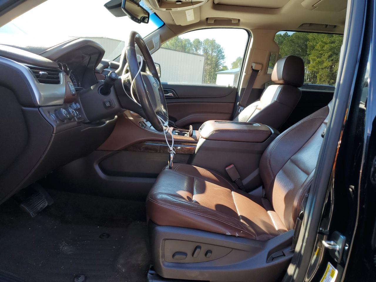 2015 Chevrolet Suburban - Image 7