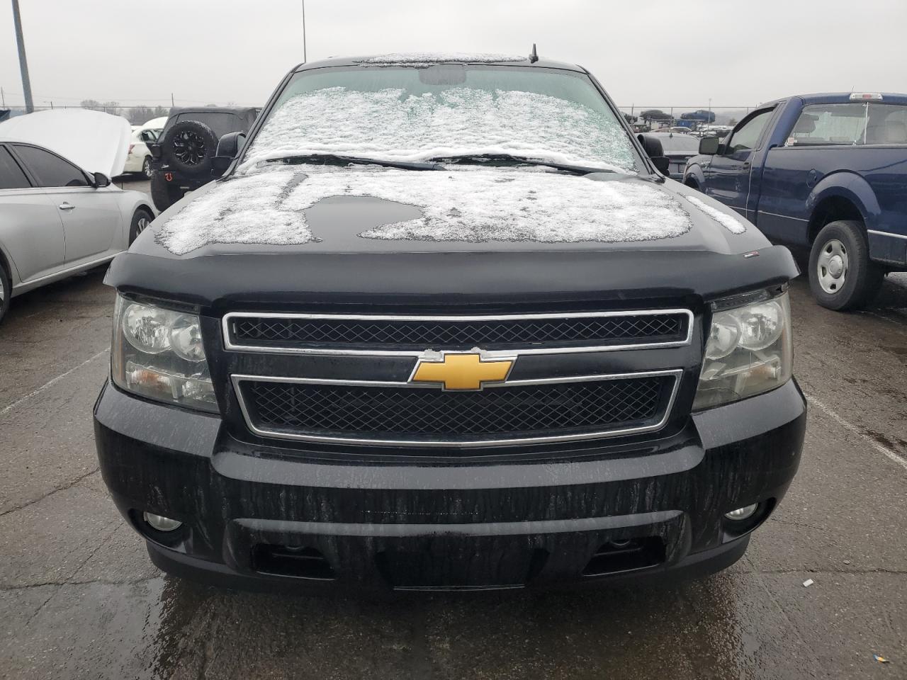 2014 Chevrolet Suburban - Image 5