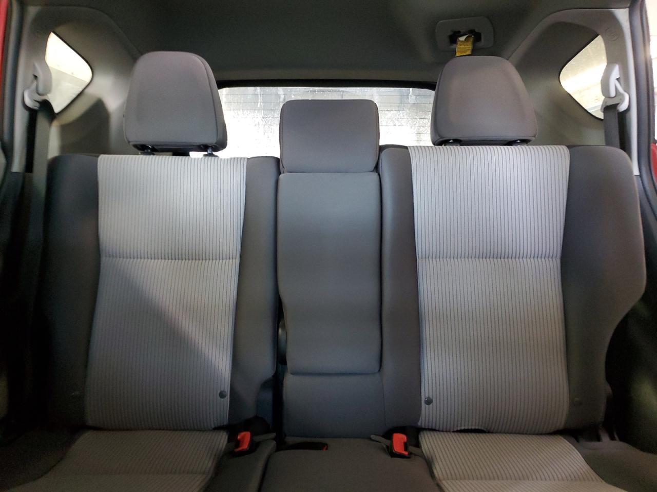 2013 Toyota RAV 4 - Image 10
