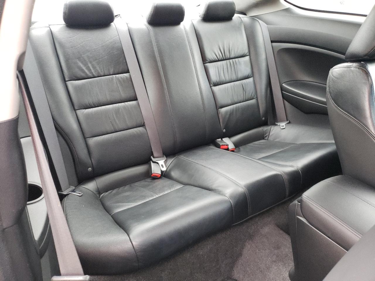 2009 Honda Accord - Image 10