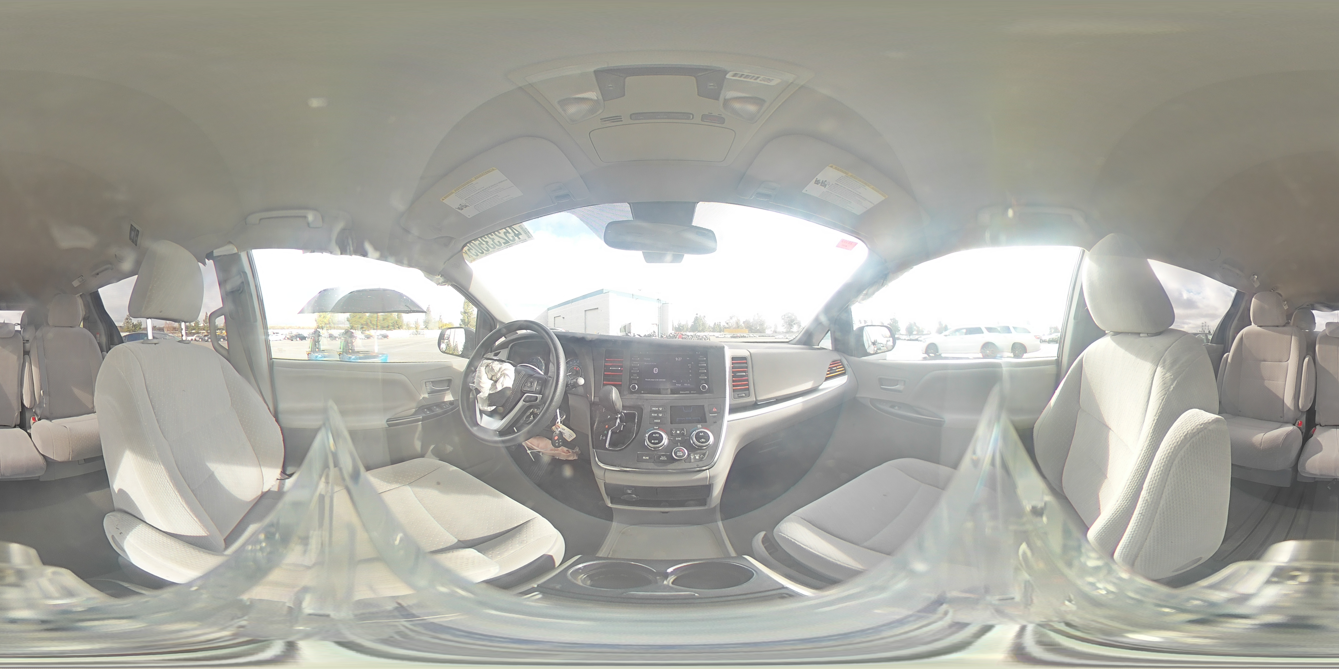 2018 Toyota Sienna - Image 14