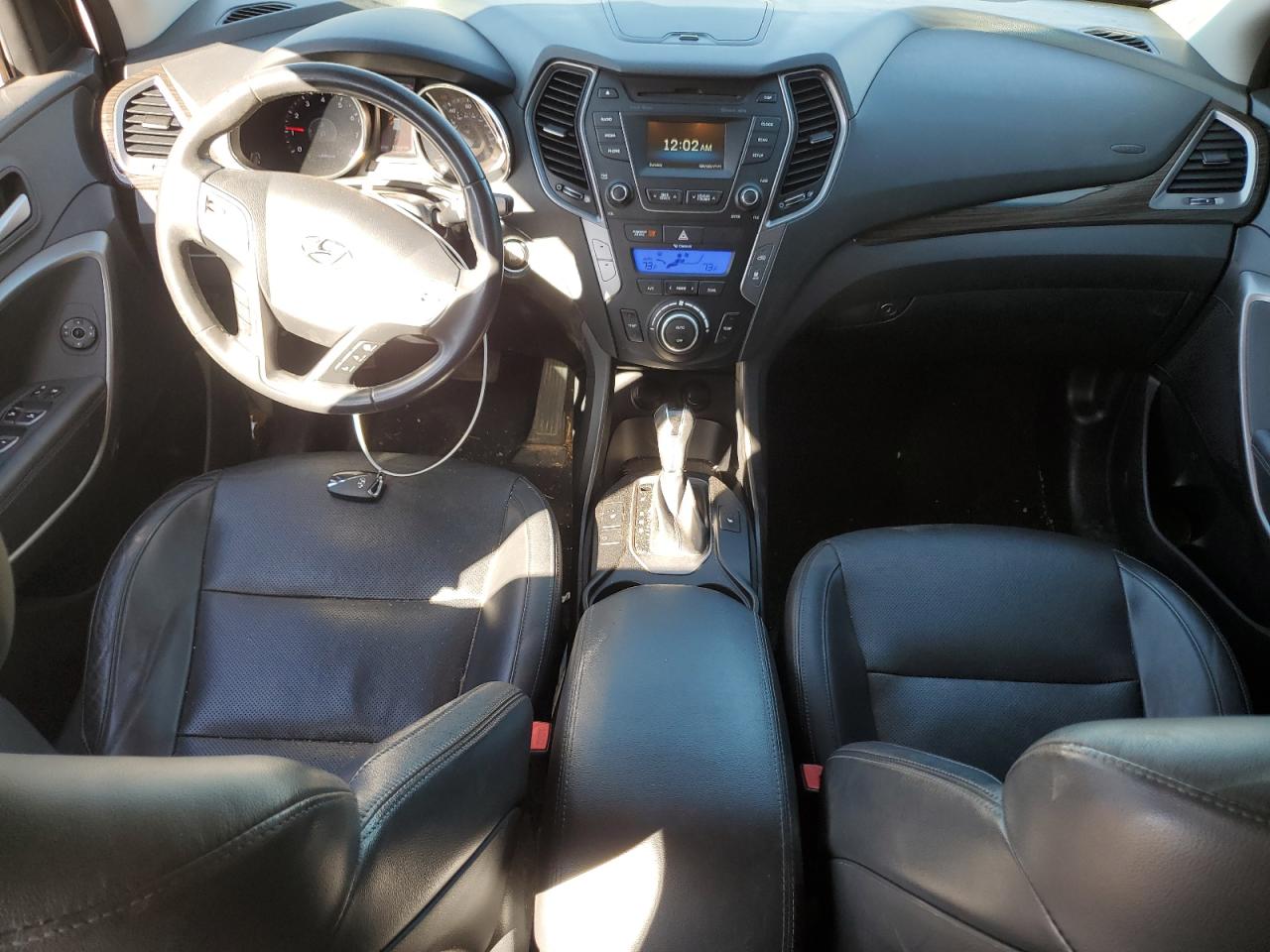 2015 Hyundai Santa Fe - Image 8