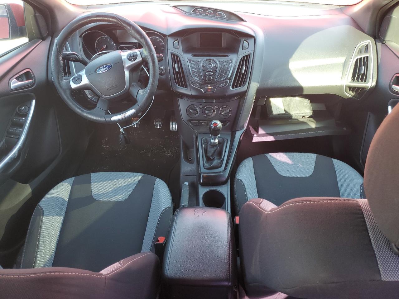2014 Ford Focus - Image 8