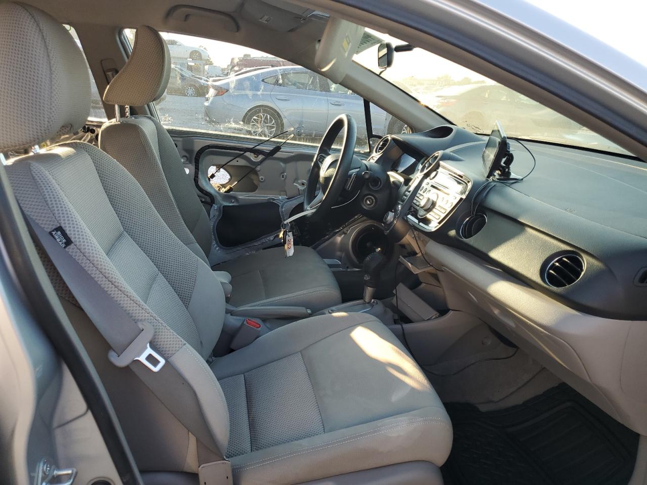2011 Honda Insight - Image 7