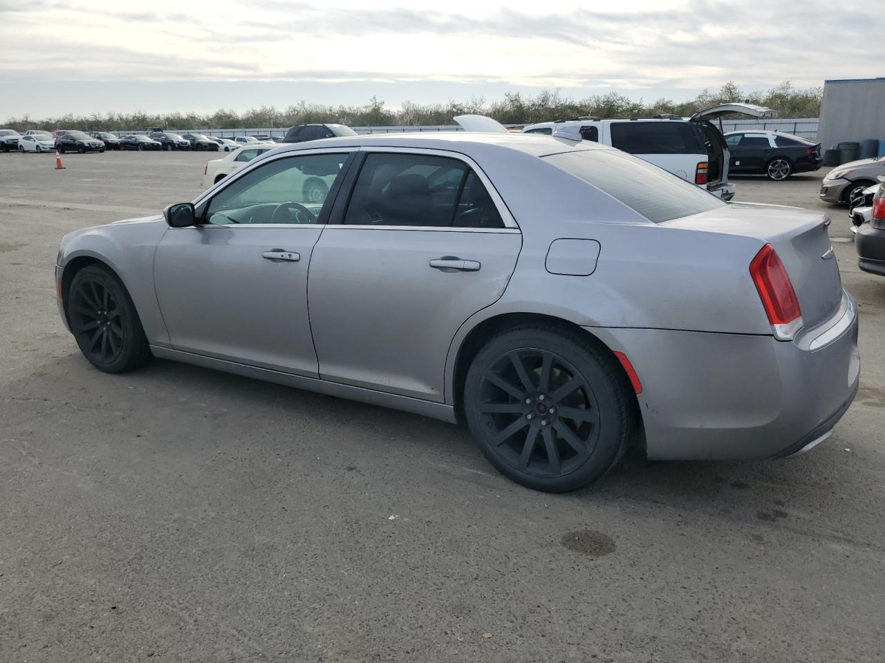2015 Chrysler 300 - Image 2