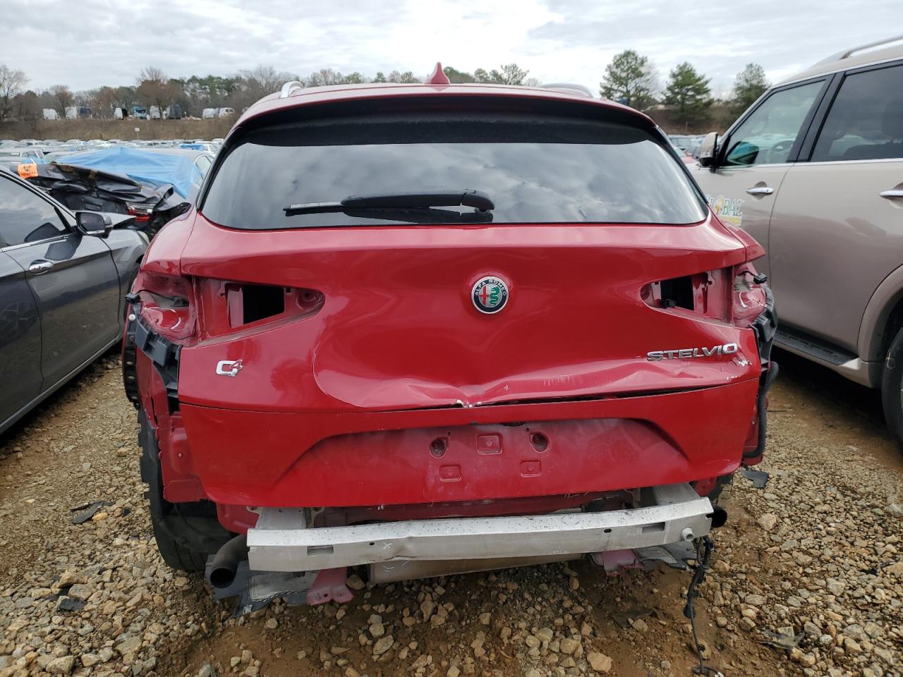 2018 Alfa Romeo Stelvio - Image 6