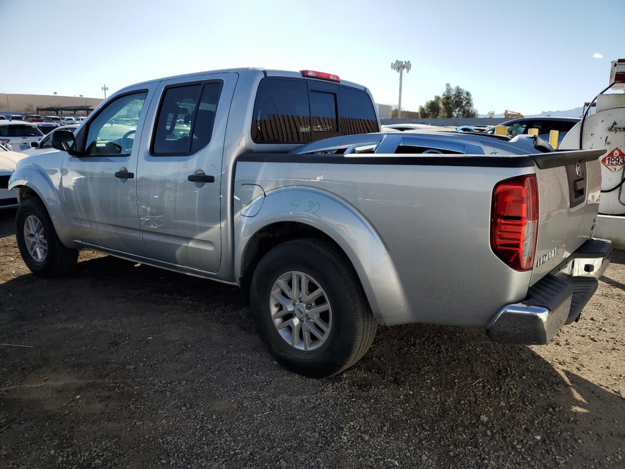 2019 Nissan Navara (Frontier) - Image 2