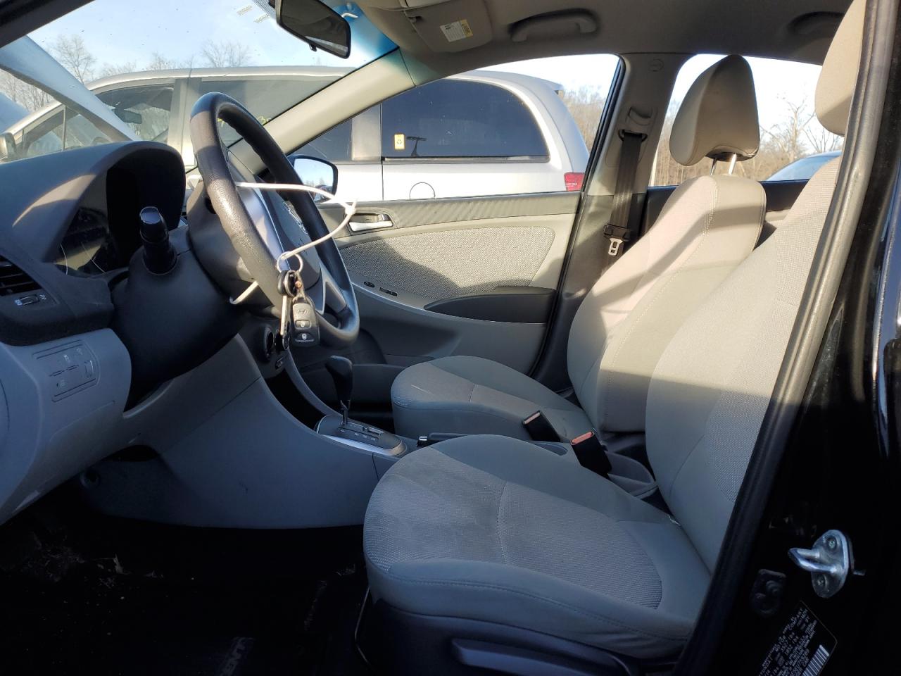 2014 Hyundai Accent - Image 7