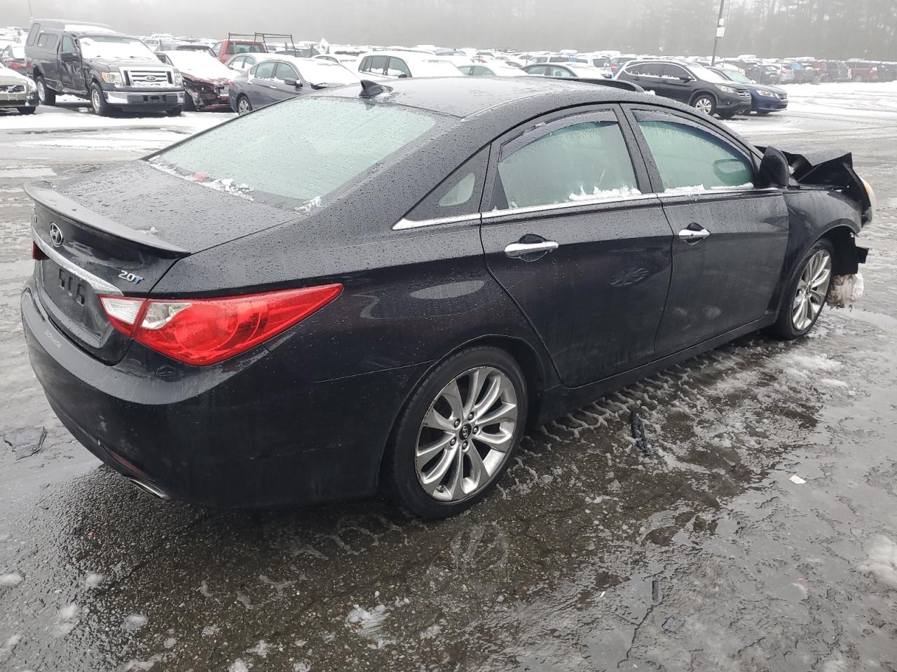 2013 Hyundai Sonata - Image 3