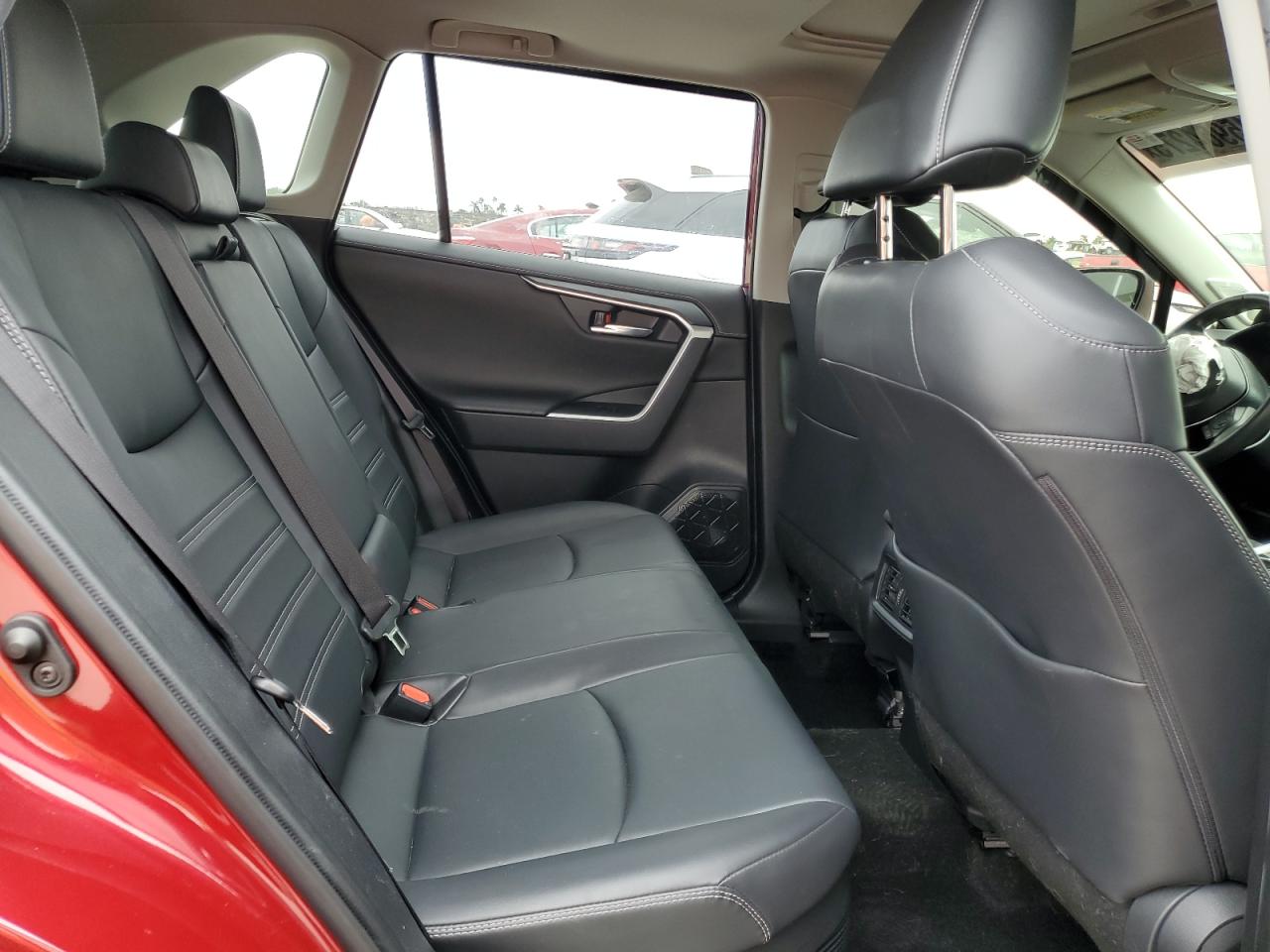 2019 Toyota RAV 4 - Image 11