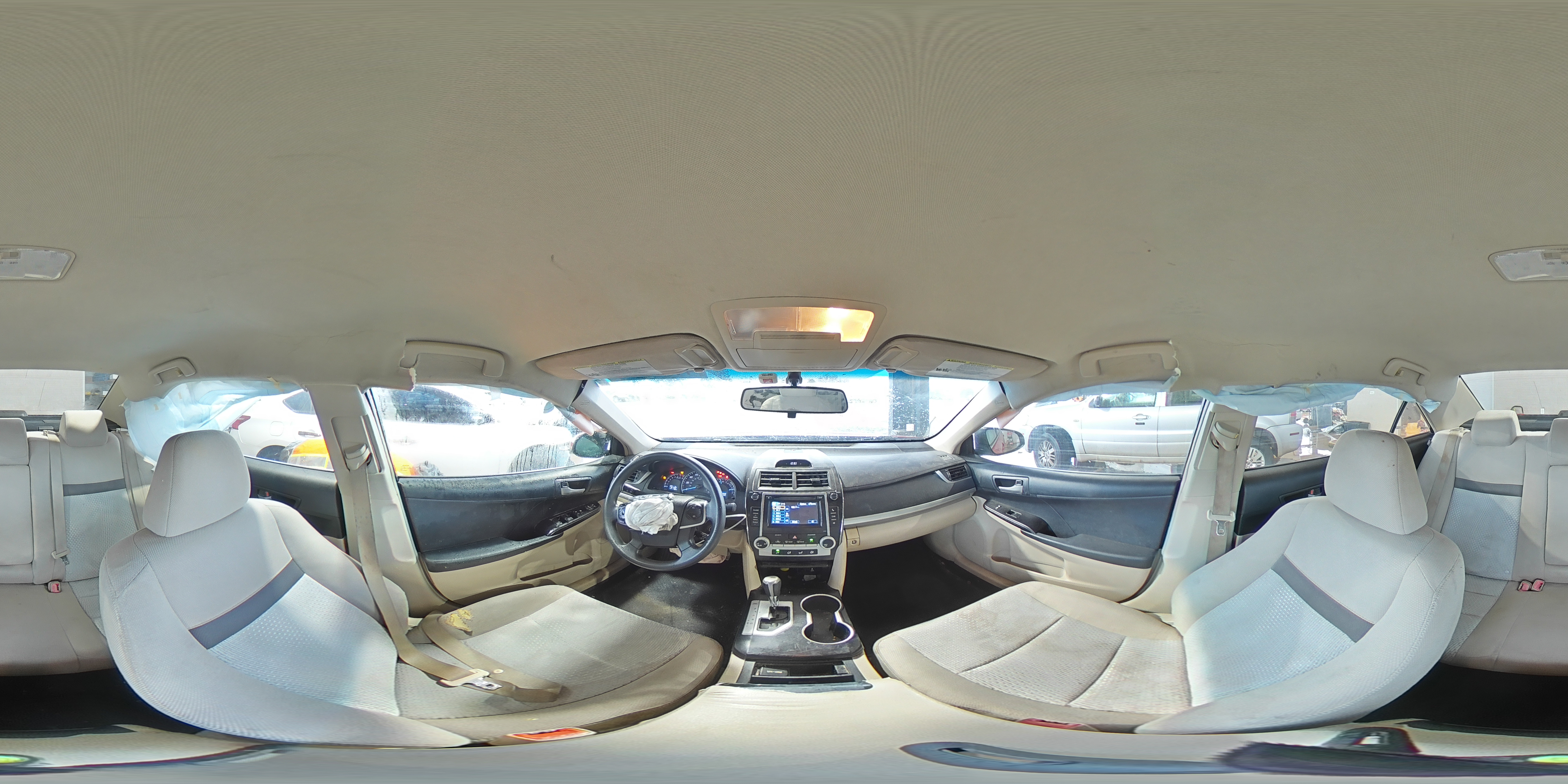 2012 Toyota Camry - Image 14