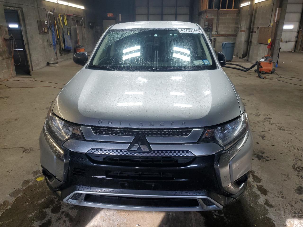 2019 Mitsubishi Outlander - Image 5