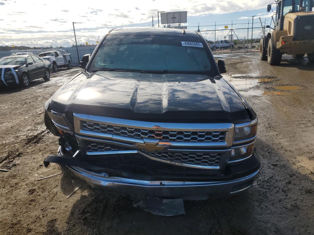 2014 Chevrolet Silverado - Image 5