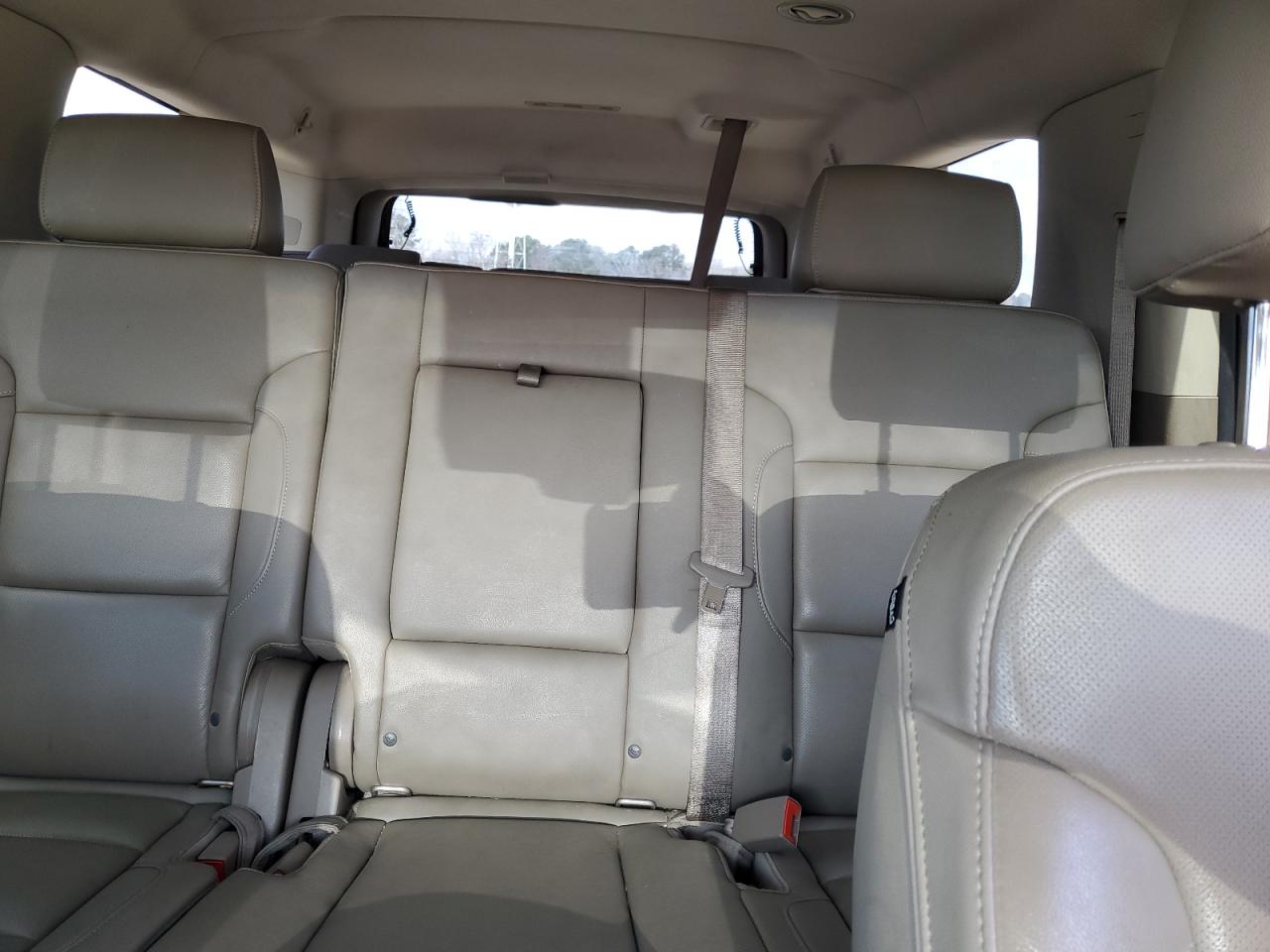 2016 GMC Yukon - Image 10