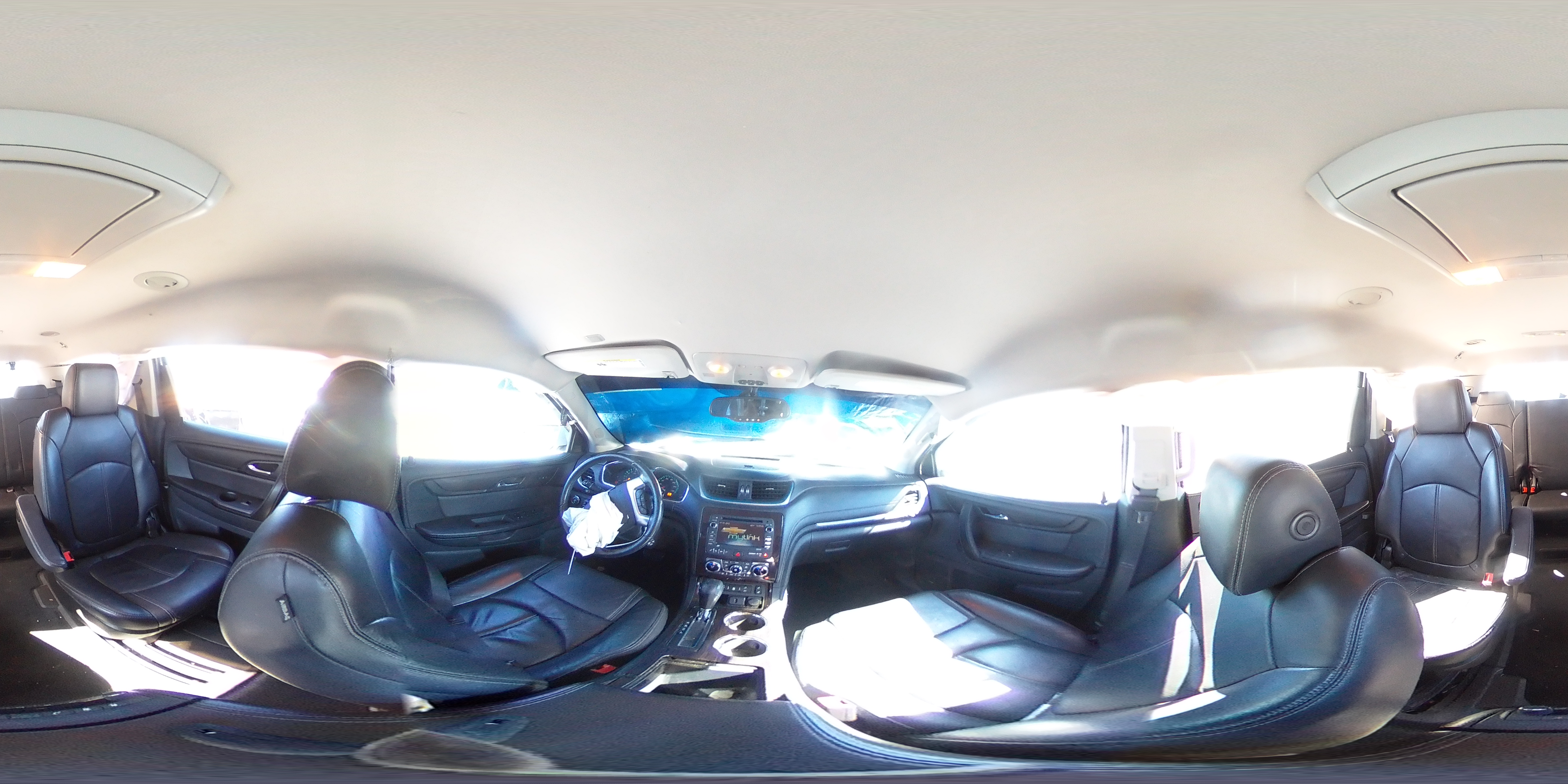 2016 Chevrolet Traverse - Image 15