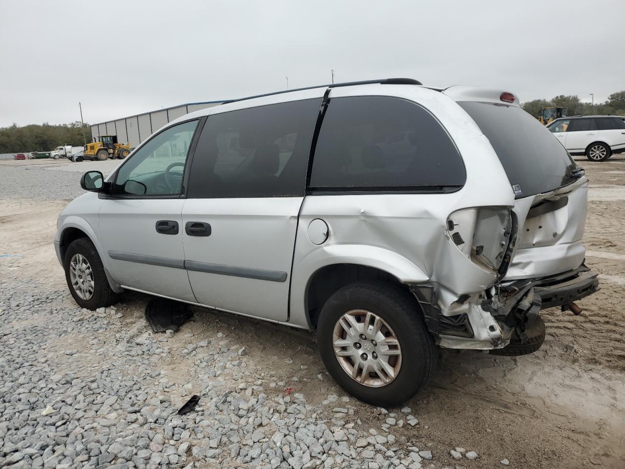 2007 Dodge Caravan - Image 2