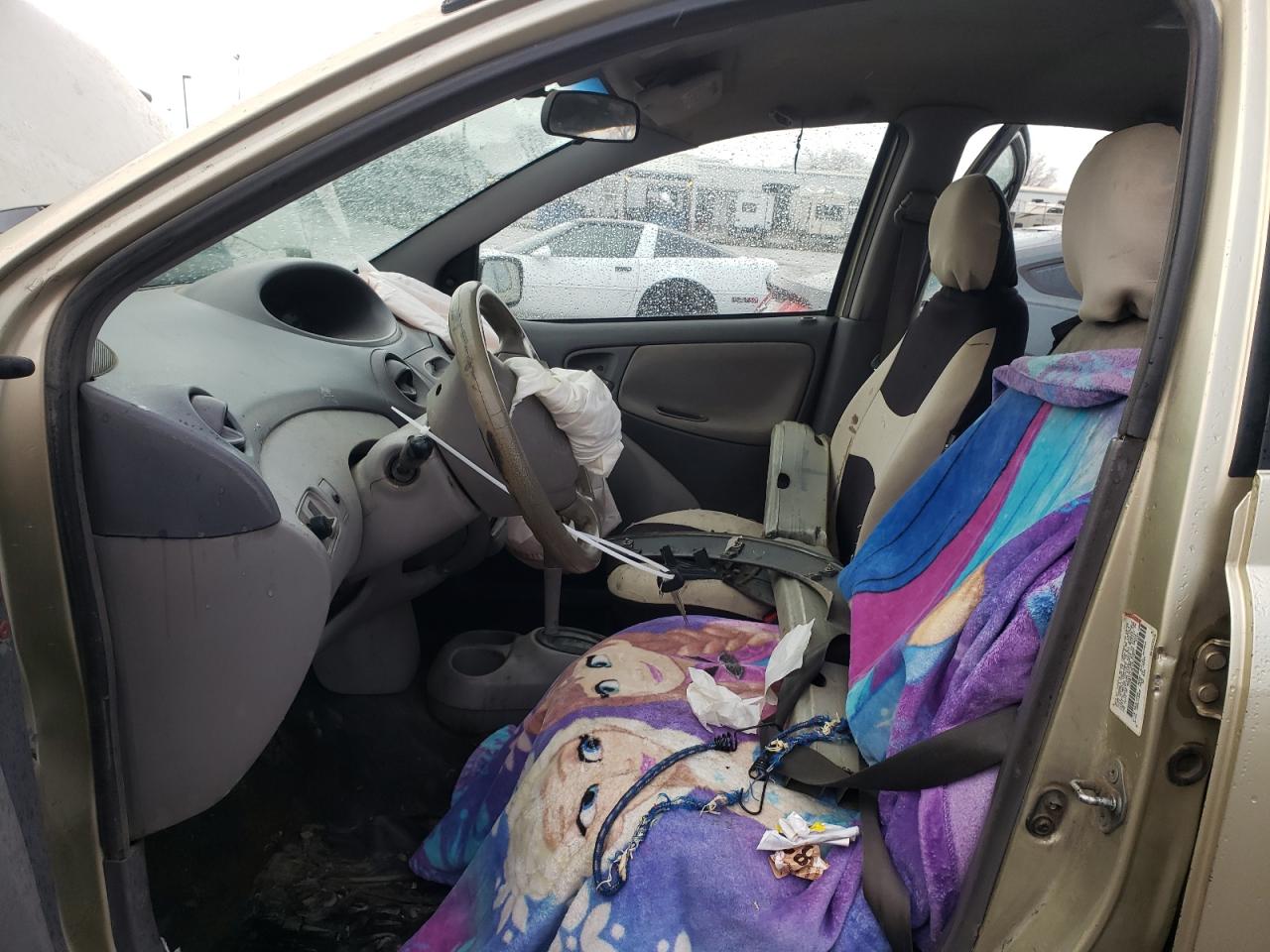 2000 Toyota Echo - Image 7