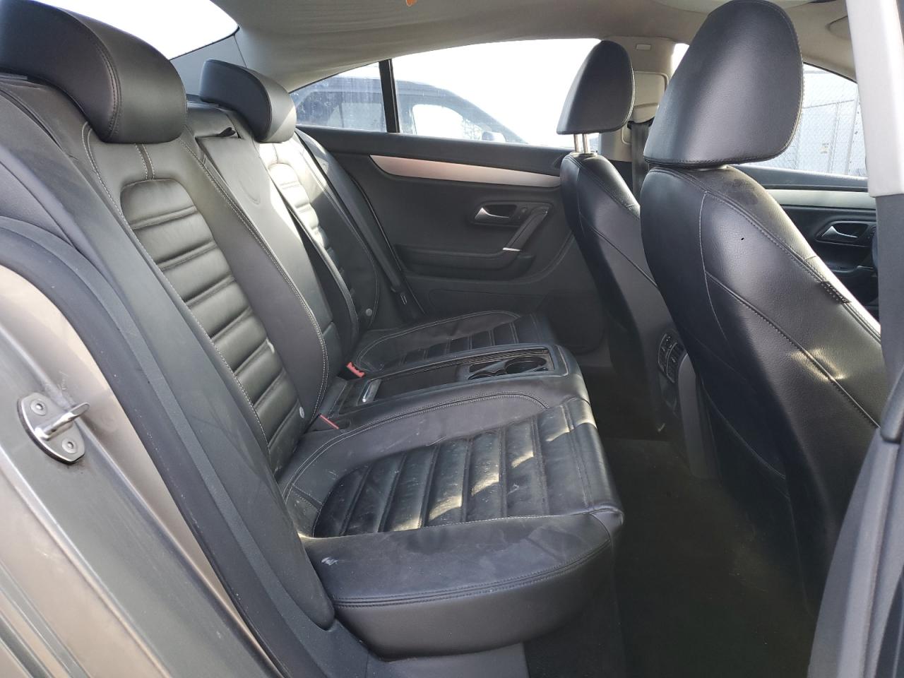 2009 Volkswagen Passat CC - Image 10