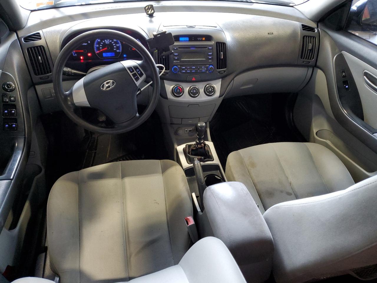 2009 Hyundai Elantra - Image 8