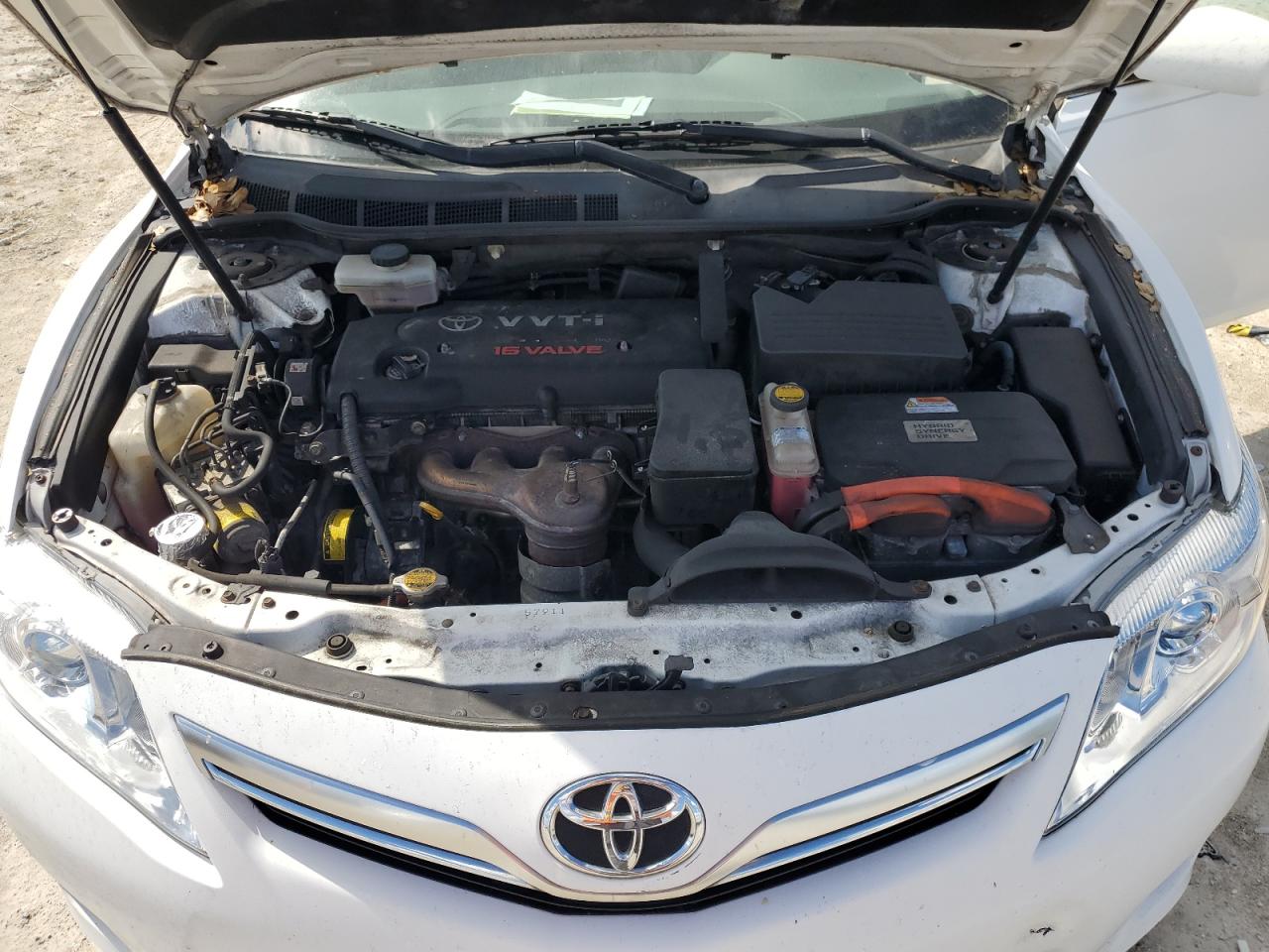 2010 Toyota Camry - Image 11