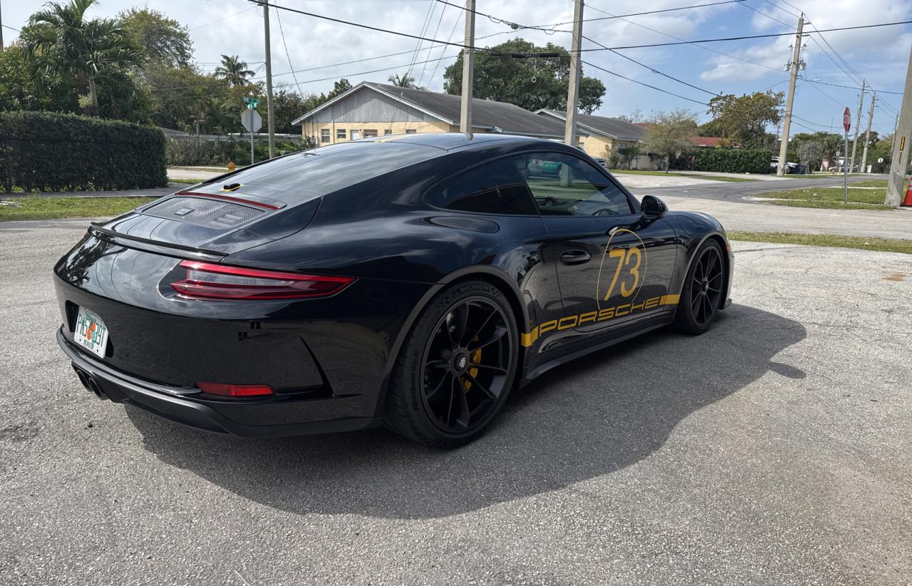 2019 Porsche 911 - Image 4