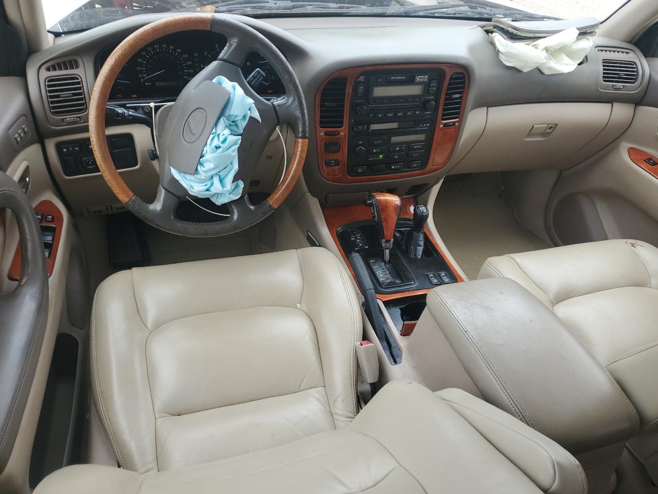 2000 Lexus LX - Image 8