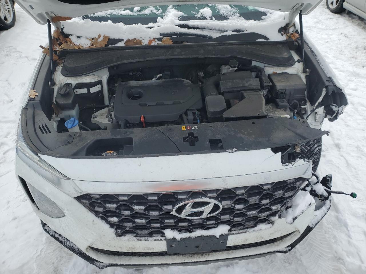 2020 Hyundai Santa Fe - Image 12