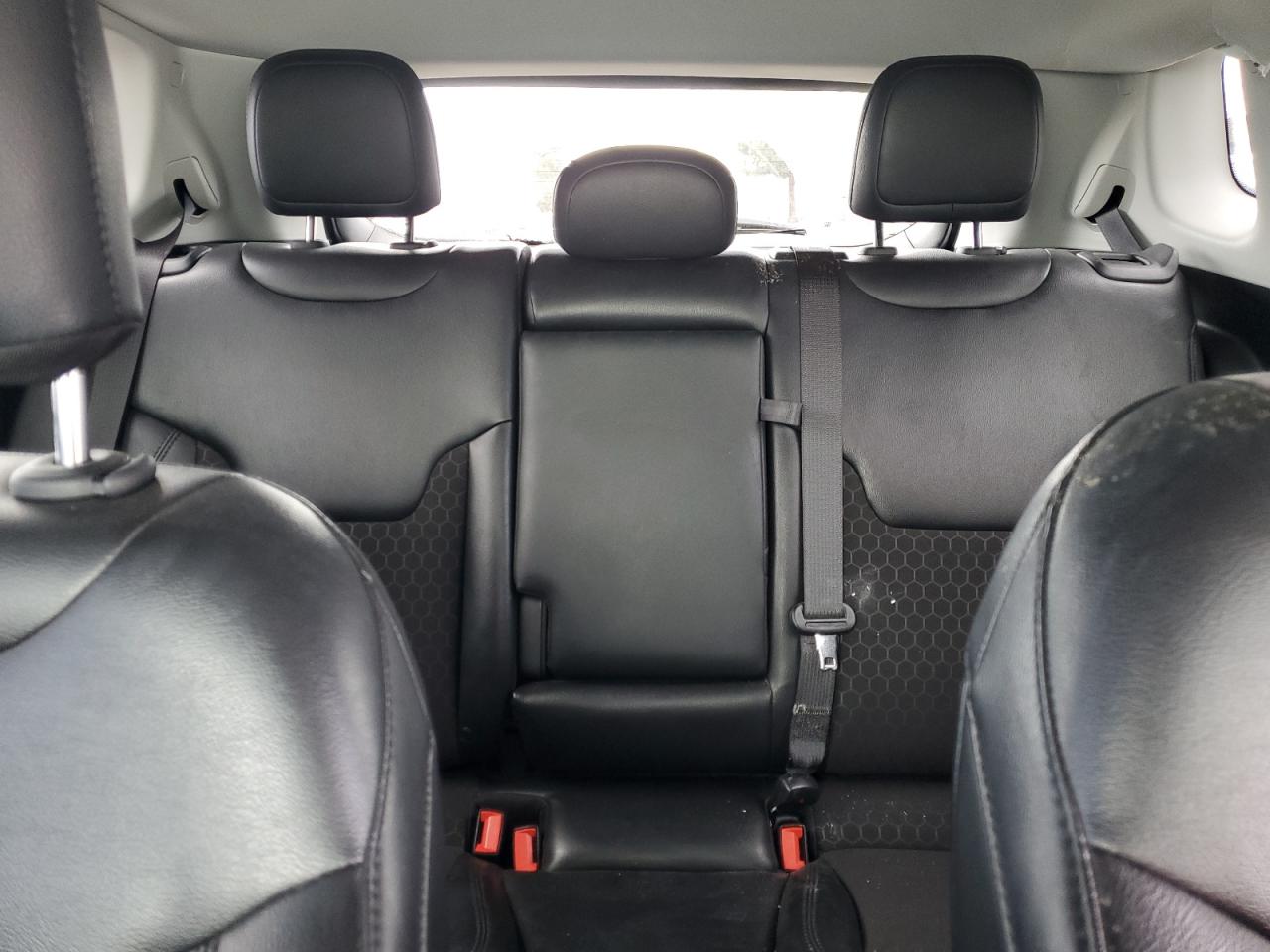 2020 Jeep Compass - Image 10