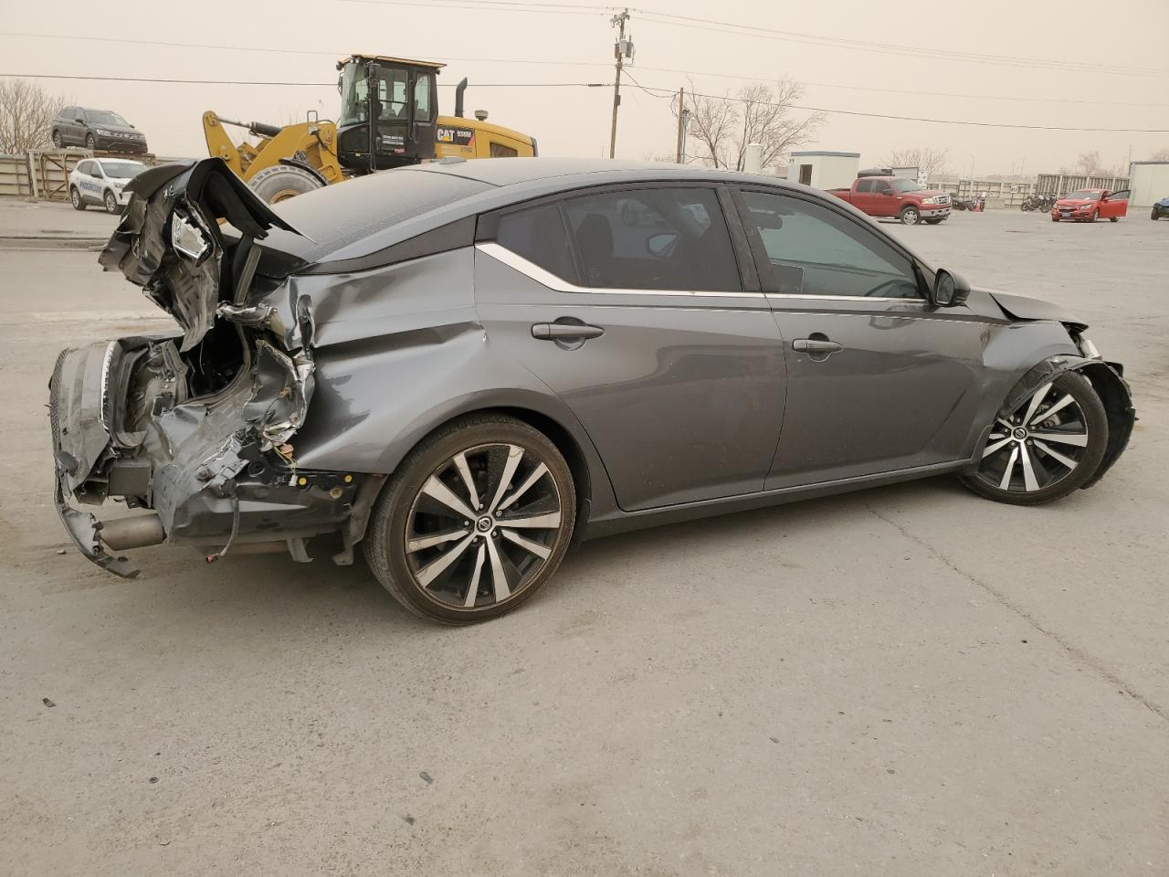 2020 Nissan Altima - Image 3