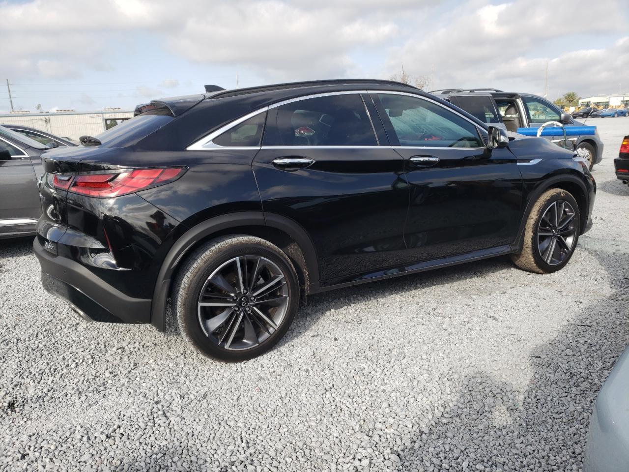 2024 Infiniti QX55 - Image 3
