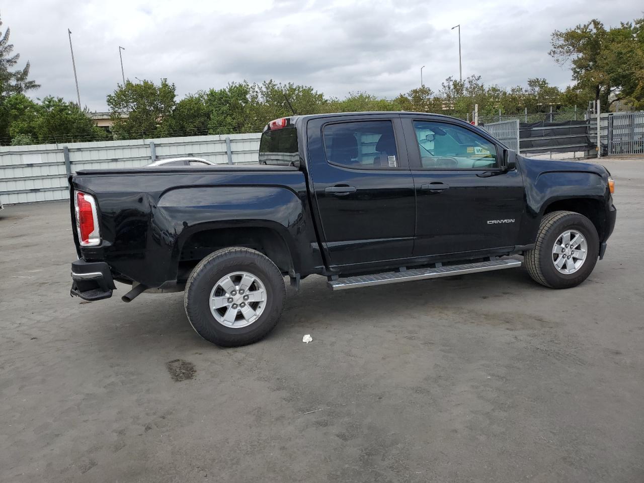 2019 GMC Canyon - Image 3