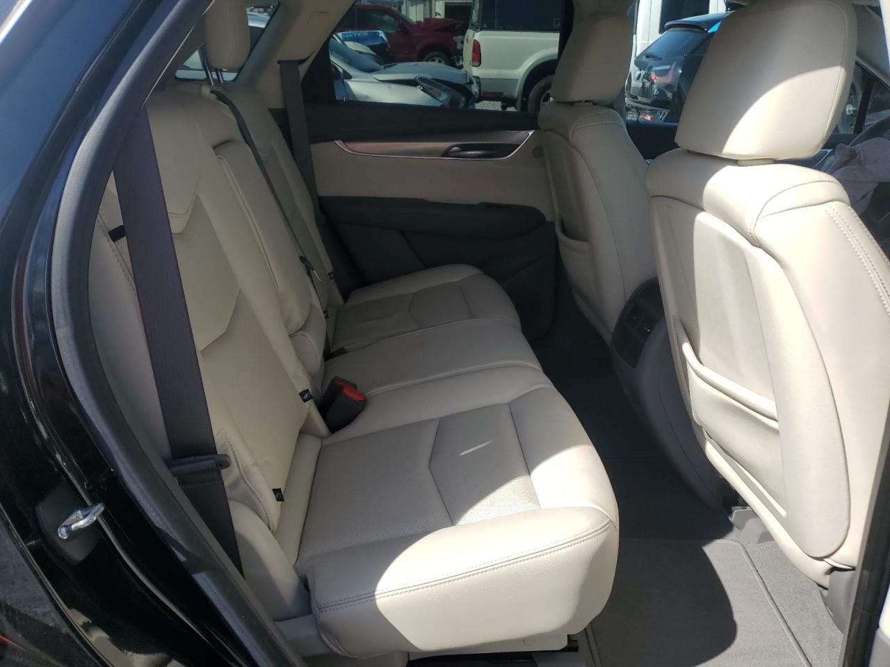2018 Cadillac XT5 - Image 11