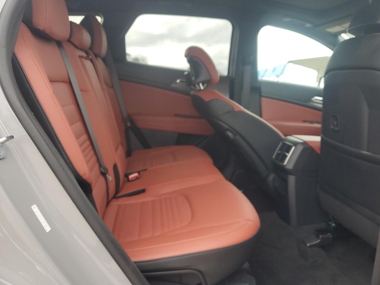 2023 Kia Sportage - Image 11