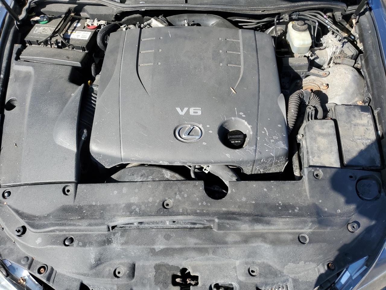 2012 Lexus IS - Image 11