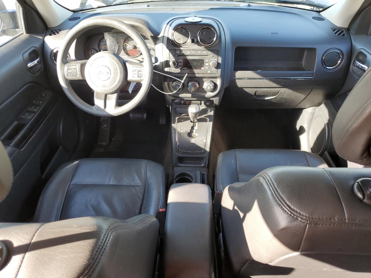 2017 Jeep Liberty (Patriot) - Image 8